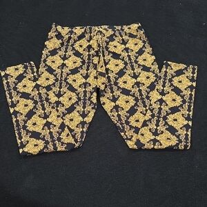 Black Leggings with Gold Baroque Print Size L